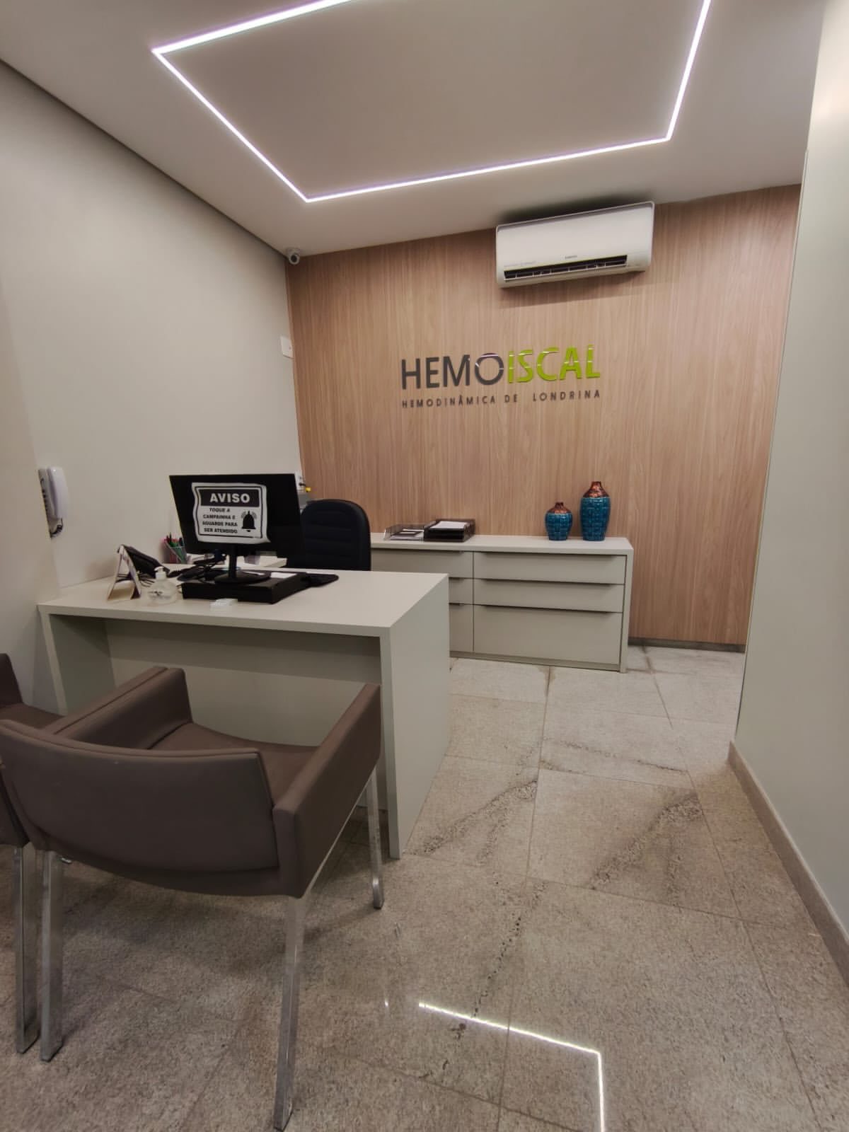 Clínica com recepção, consultório e copa, foto 2 de 7